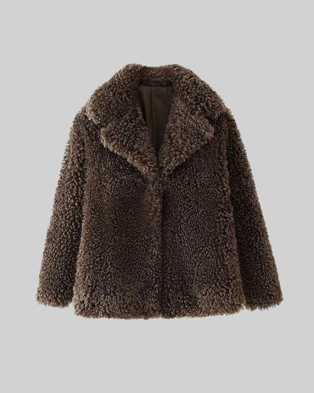 Featured image for 'Women's Faux Fur Coat Elegant European & American Style Jacket for Any Occasion'