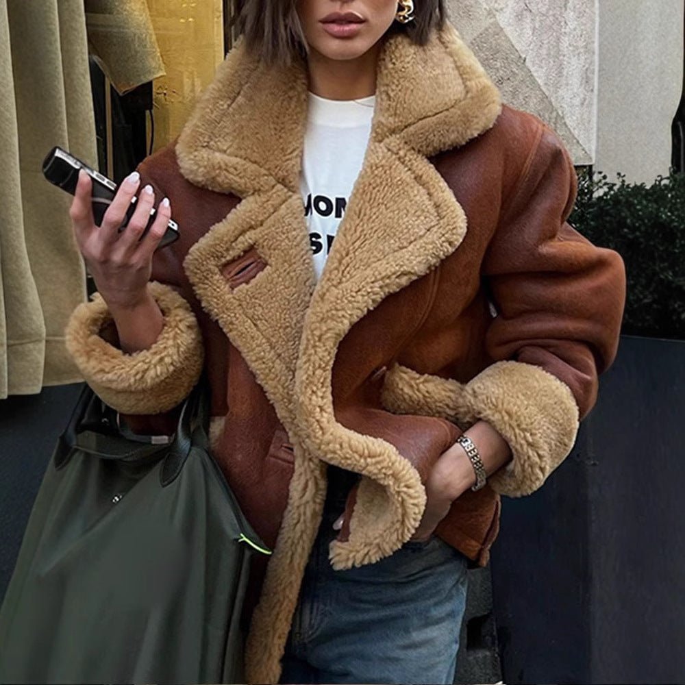 Featured image for 'Women's Lamb Wool Jacket Cozy & Stylish Loose-Fit Faux Fur Coat'