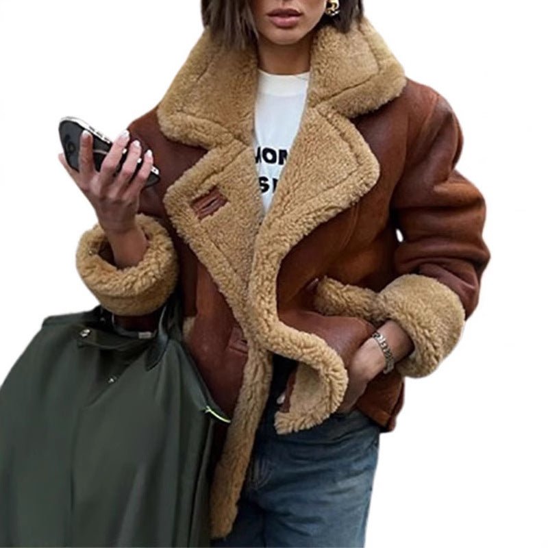Featured image for 'Women's Lamb Wool Jacket Cozy & Stylish Loose-Fit Faux Fur Coat'
