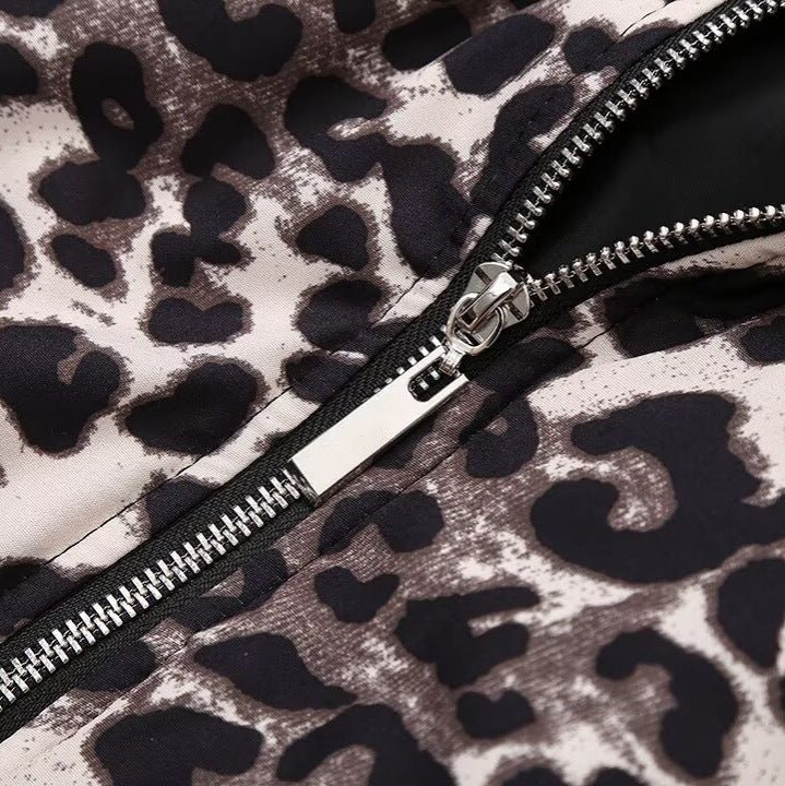 Featured image for 'Women's Retro Leopard Print Jacket Casual Loose-Fit Cotton Jacket with Zipper and Pockets'