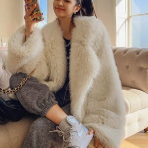 Women's Winter Faux Fur Coat Short Jacket with Luxurious Faux Fox Fur Collar